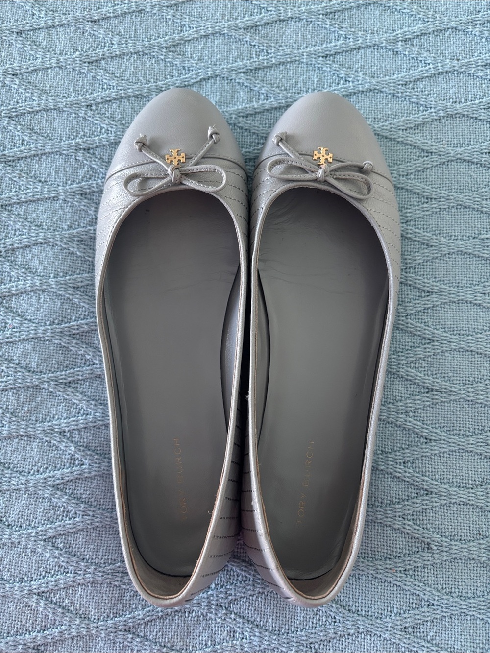 Tory Burch Light Grey Leather Quilted Ballet Flats with Gold Logo